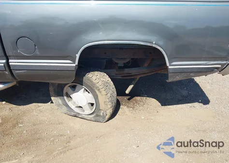 1999 GMC Sierra 1500 Sle z USA, uszkodzony, nr VIN 1GTEK19R9XR508089